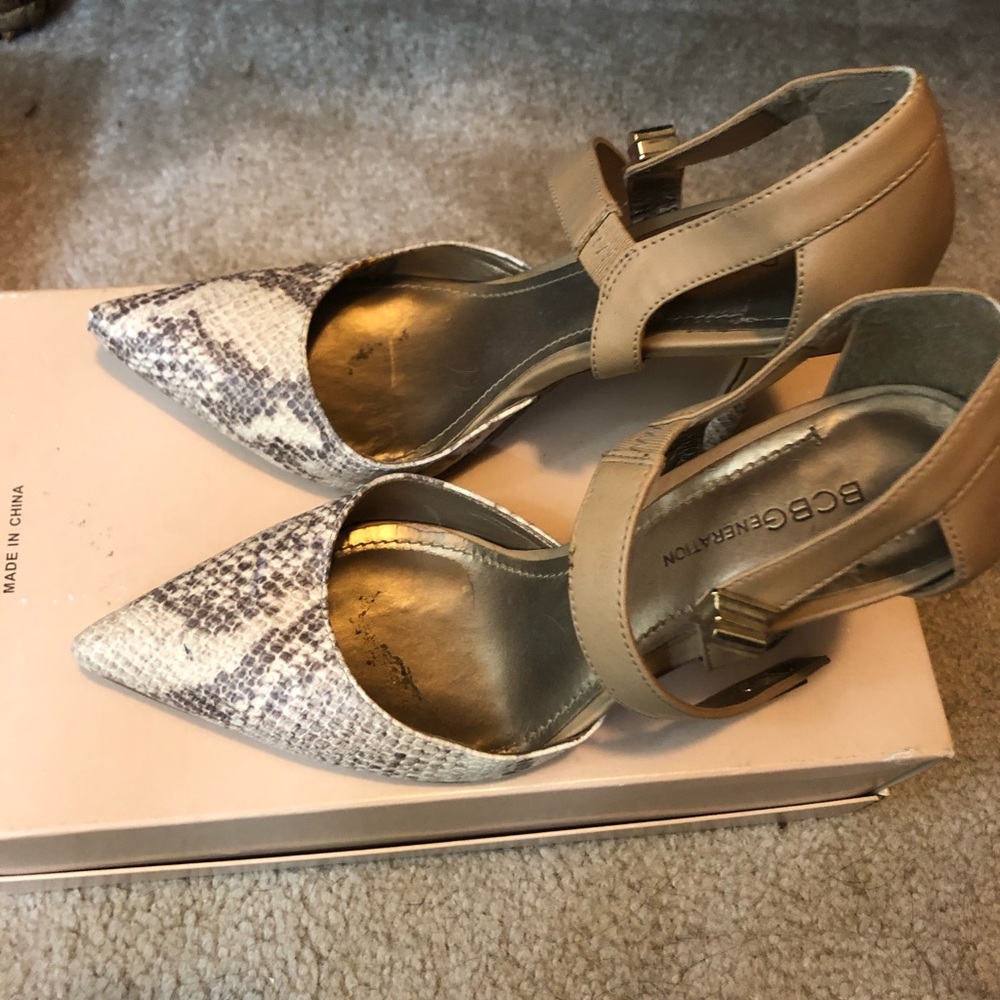 BCBG heels